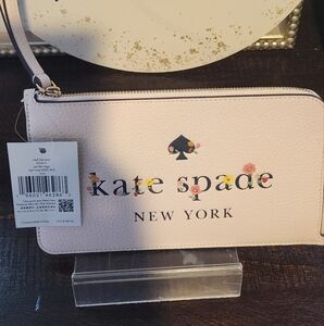 KATE SPADE LARGE FLORAL LUCY WRISTLET NWT